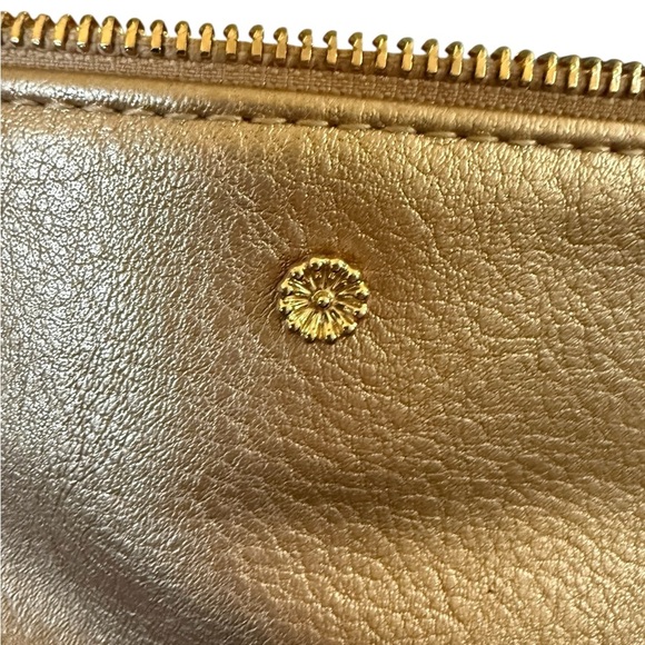 LAUREN CONRAD Rose Gold Crossbody Bag with 5 Leather Roses - Picture 8 of 14